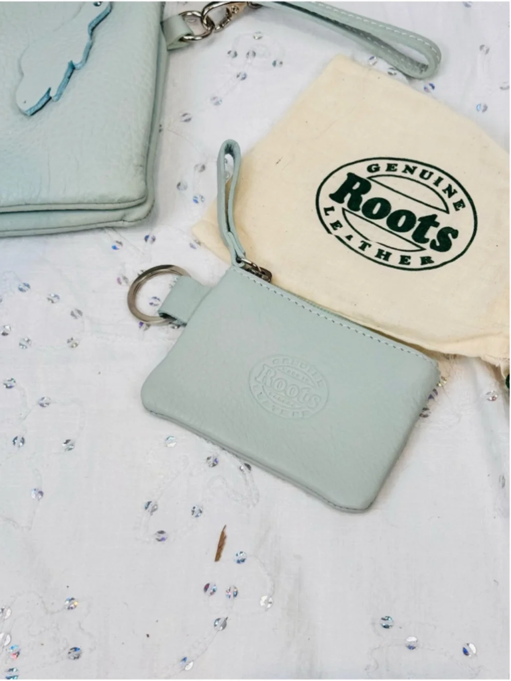 Roots Twinsie Bag 2.0 Cloud Leather Crossbody + Matching Coin Pouch NWOT